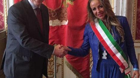 Evento sull’autismo, fascia da sindaco per Paula Antunes