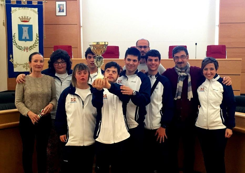 I nuotatori del Progetto Albatross premiati dal Comune