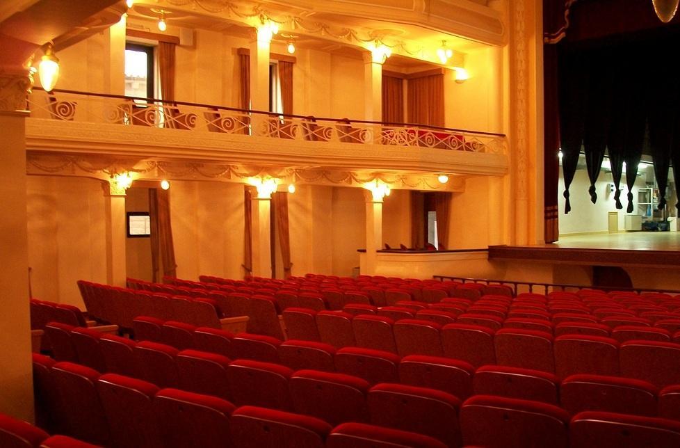 Rosita Celentano sul palco del Carmine 