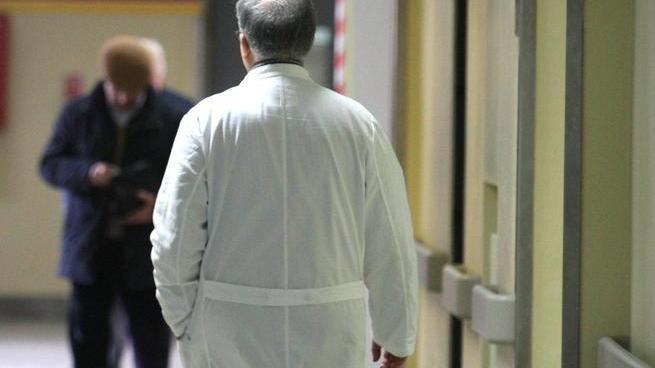 La corsia di un ospedale (foto archivio)
