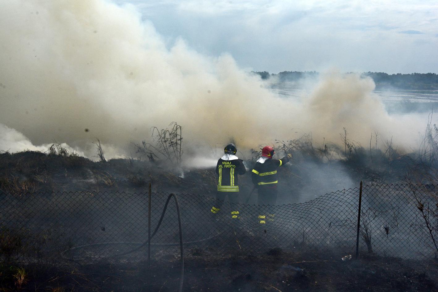 Vigili del fuoco in azione