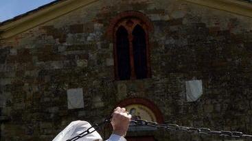 Chiusa la chiesa Madonna di Ripaia Il 1º Maggio messa a Villa Toscanelli