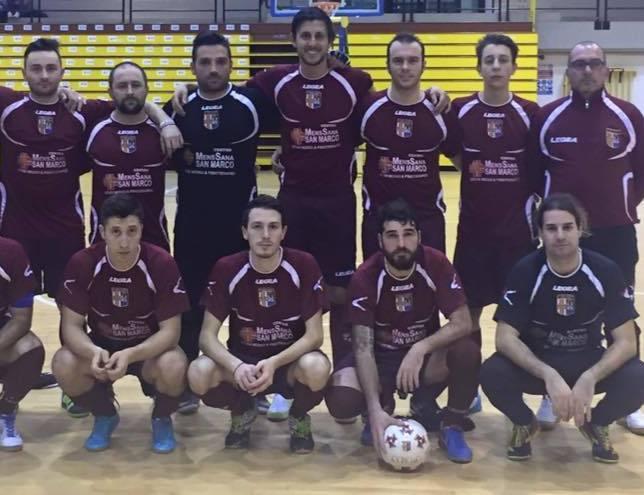 Giocatore preso a pugni, Elba 97 nella polemica 