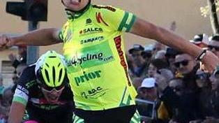 Colnaghi vince la volata e va in trionfo