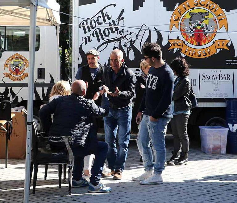 I barbieri raccolgono seimila euro 