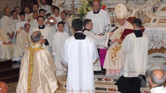 L’arcivescovo Sanna: onestà nella gestione del bene comune