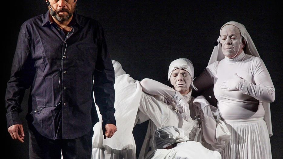 Storia di Elias, il palcoscenico per superare le barriere dell’autismo