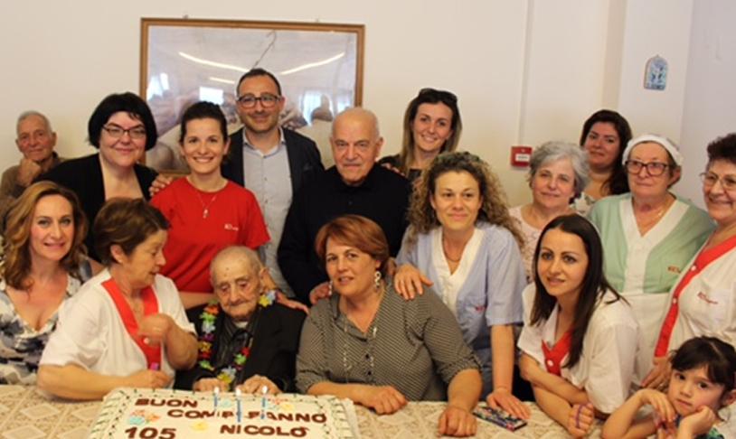 Compleanno da 105 candeline per ziu Nicola Degosciu