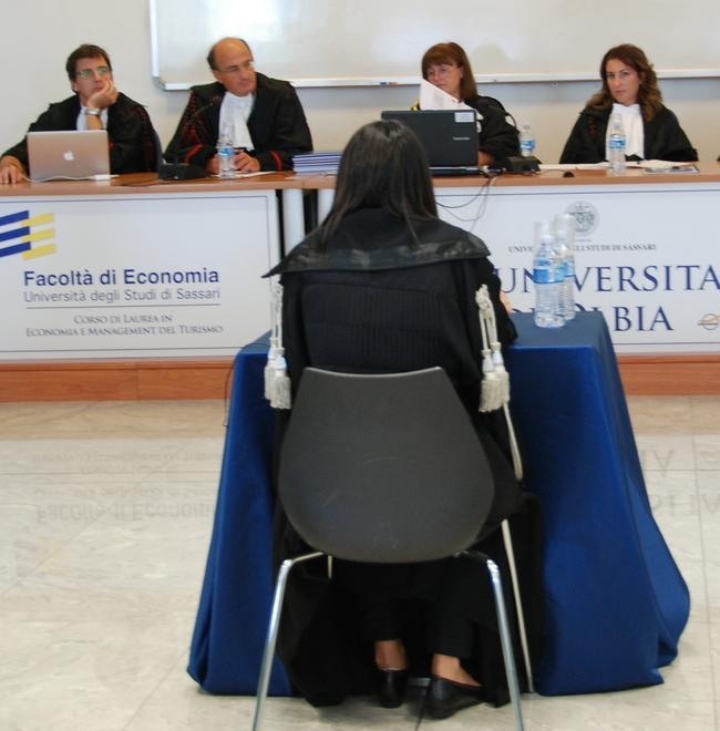 Oggi la sessione di laurea nell’aula Engle 