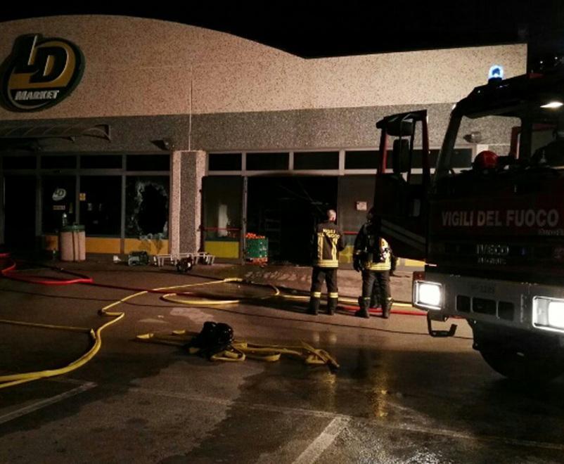 Il giallo del rogo all’Ld Market 