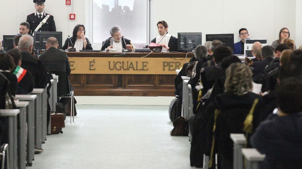 Domani si torna in aula con l’incognita dei giudici