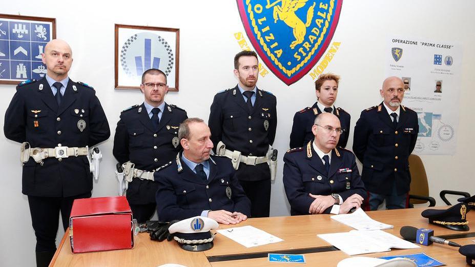 Scoperto giro di truffe alle assicurazioni tra Modena e Mirandola