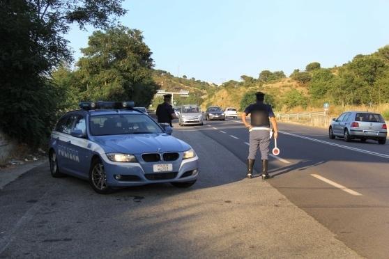 Un posto di blocco della polizia stradale