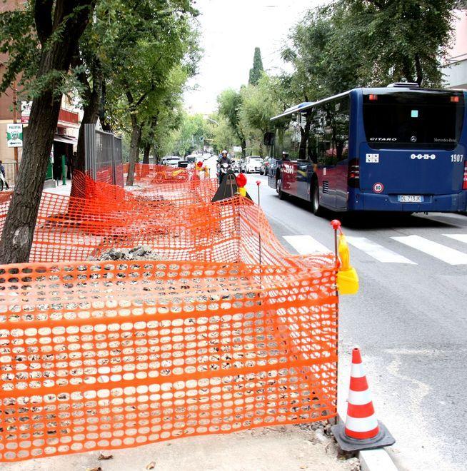 Sassari, una marcia silenziosa contro la pista ciclabile 
