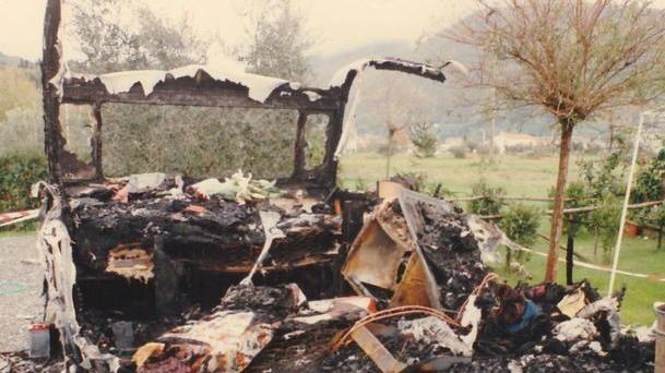 Roulotte a fuoco, salvi per miracolo