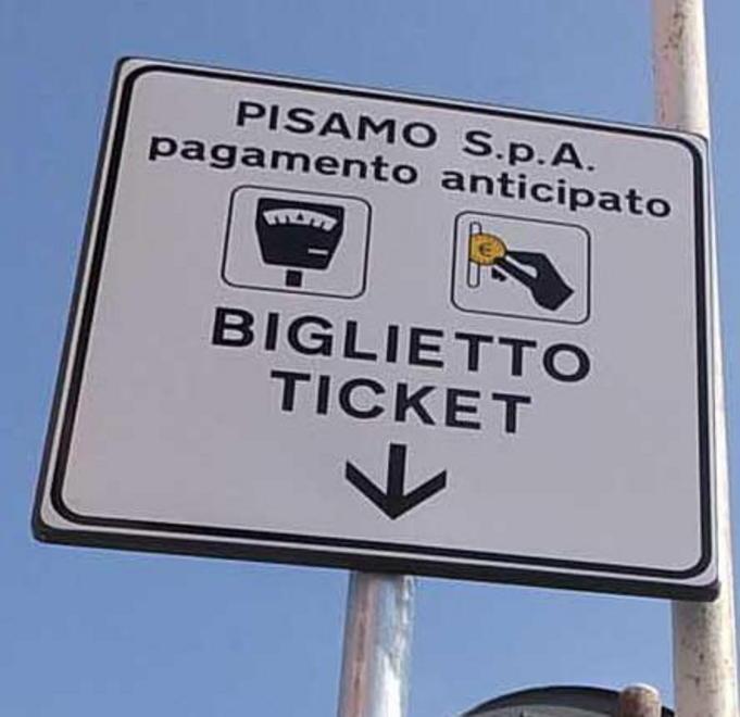 Anche a Tirrenia giorni feriali a pagamento