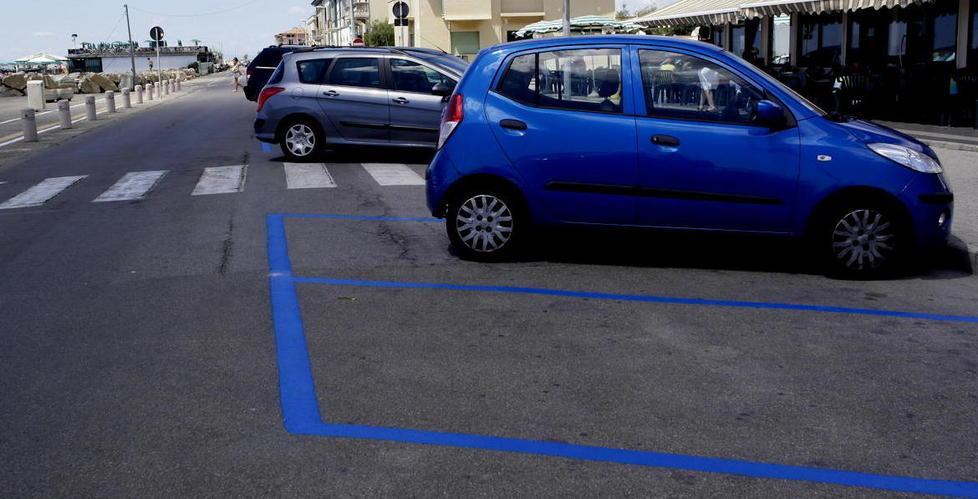 «No alle strisce blu» pronto ricorso al Tar 