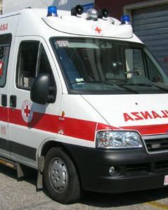 Mancata precedenza e finisce a botte