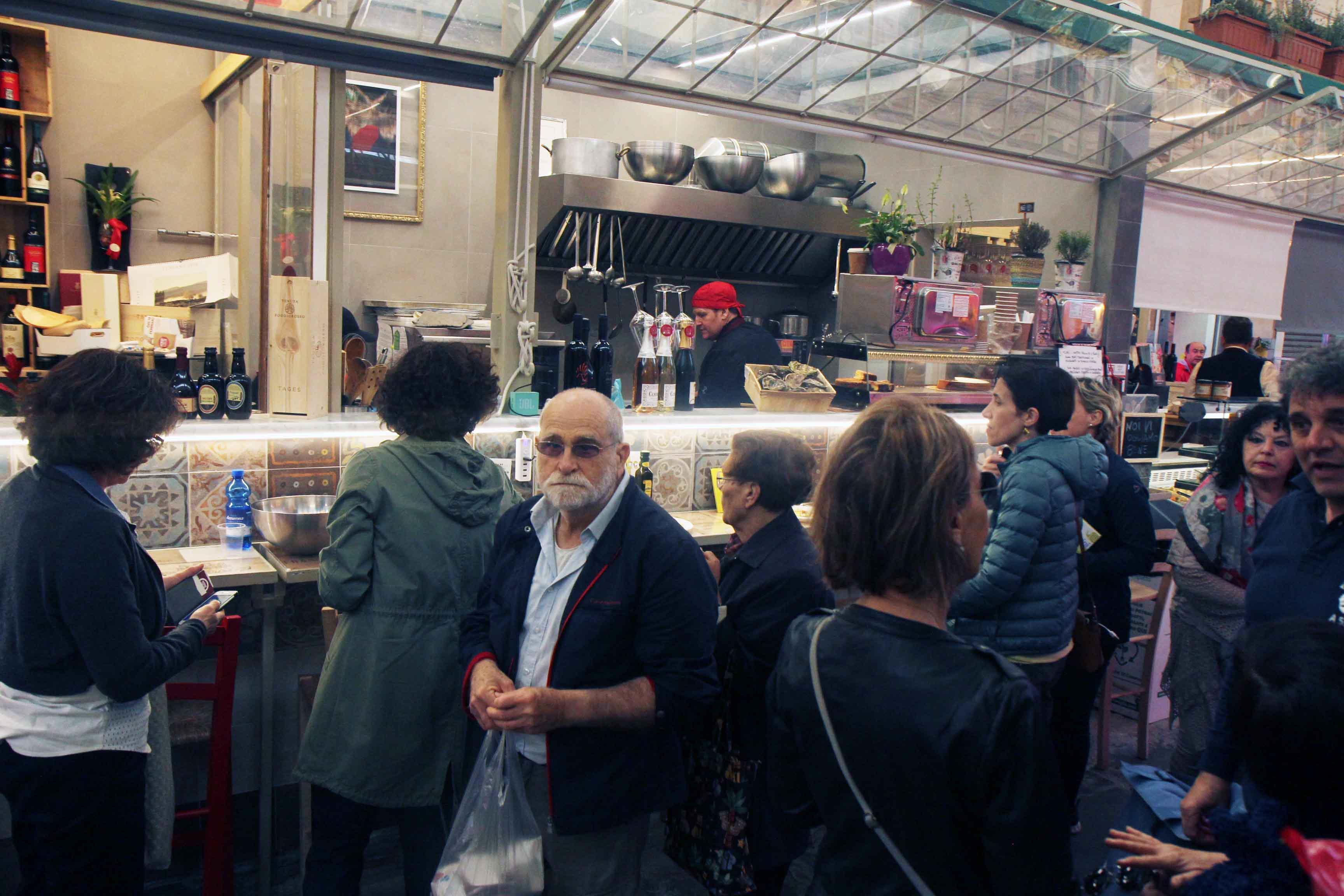 Punto di ascolto e servizi sociali, al Mercato si inaugura il primo Info-Point 