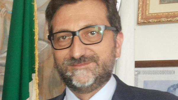 Le opere di Clet sono da rimuovere
