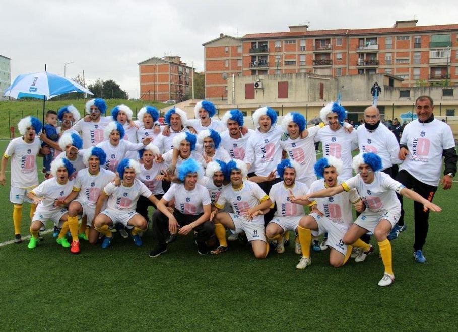 Il sindaco premia il Latte Dolce e le ragazze dell’Asd Torres