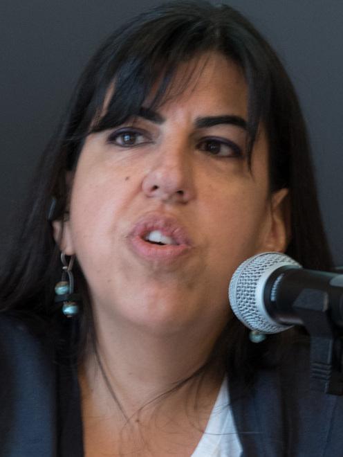 Docenti sardi ancora con la valigia 