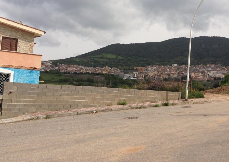 Fossi e buche sulle strade, via ai lavori 