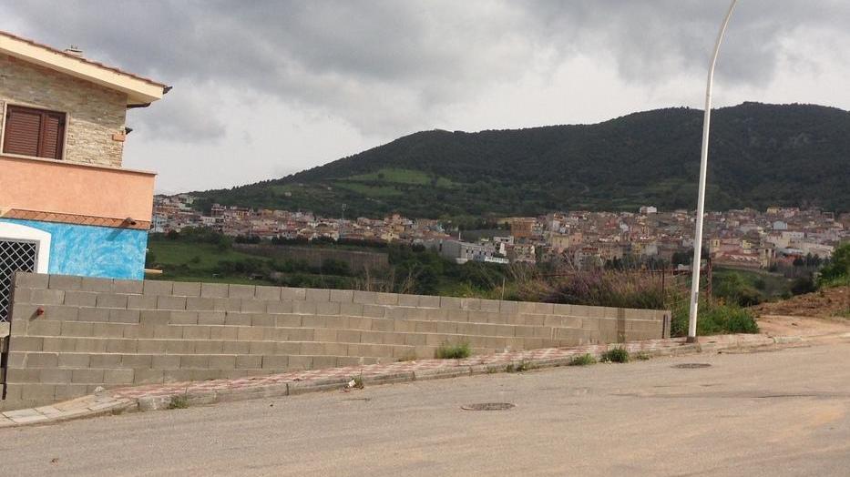 Fossi e buche sulle strade, via ai lavori