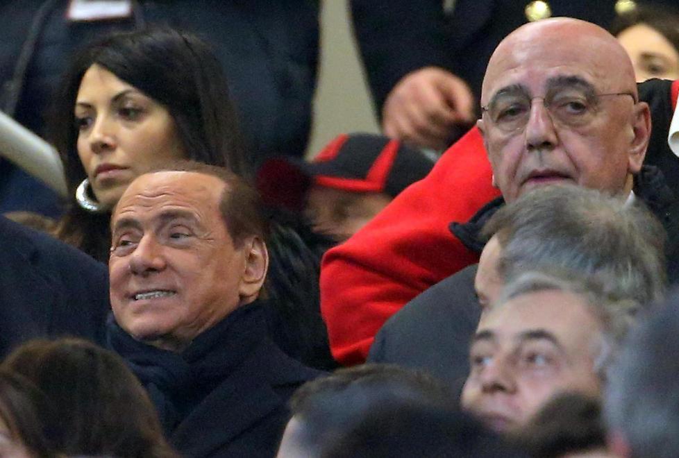 Berlusconi, più vicino il passaggio delle quote ai cinesi di Alibaba 