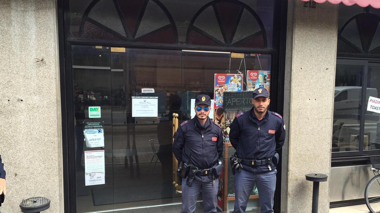 Polizia dopo i sigilli