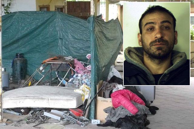 Bambina morta: sull'addome della piccola l'impronta di una scarpa