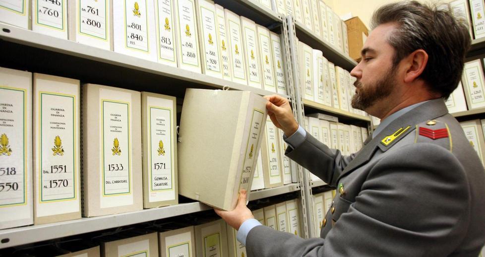 Riciclaggio internazionale, 6 denunciati 