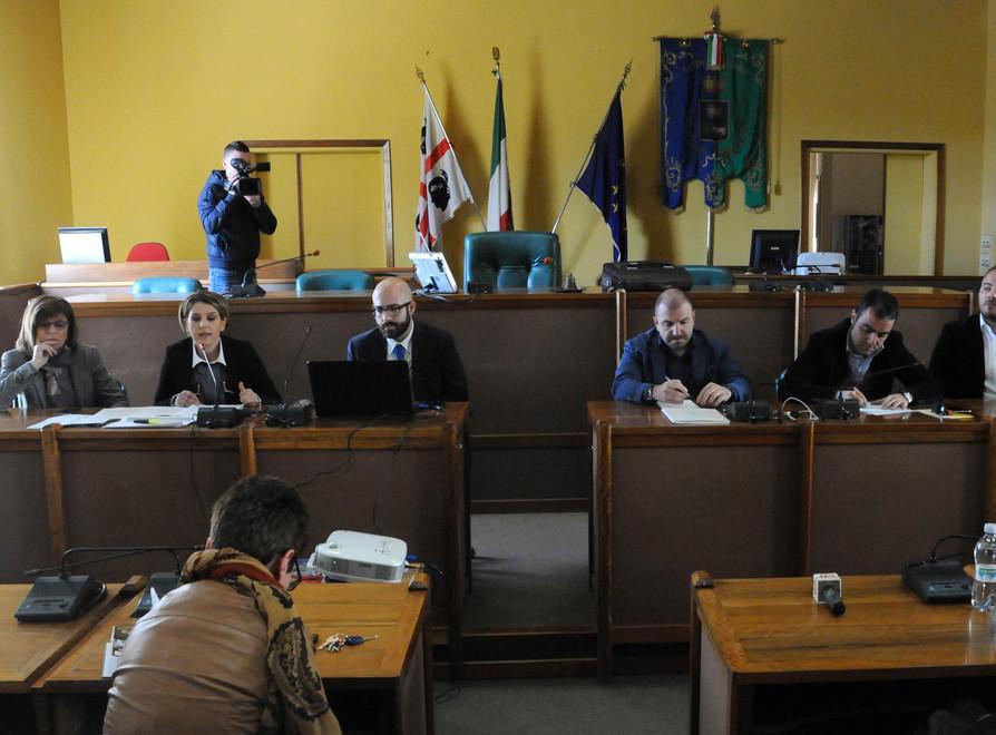 Taglio delle imposte: «Bravo Soddu, ma non è merito suo» 