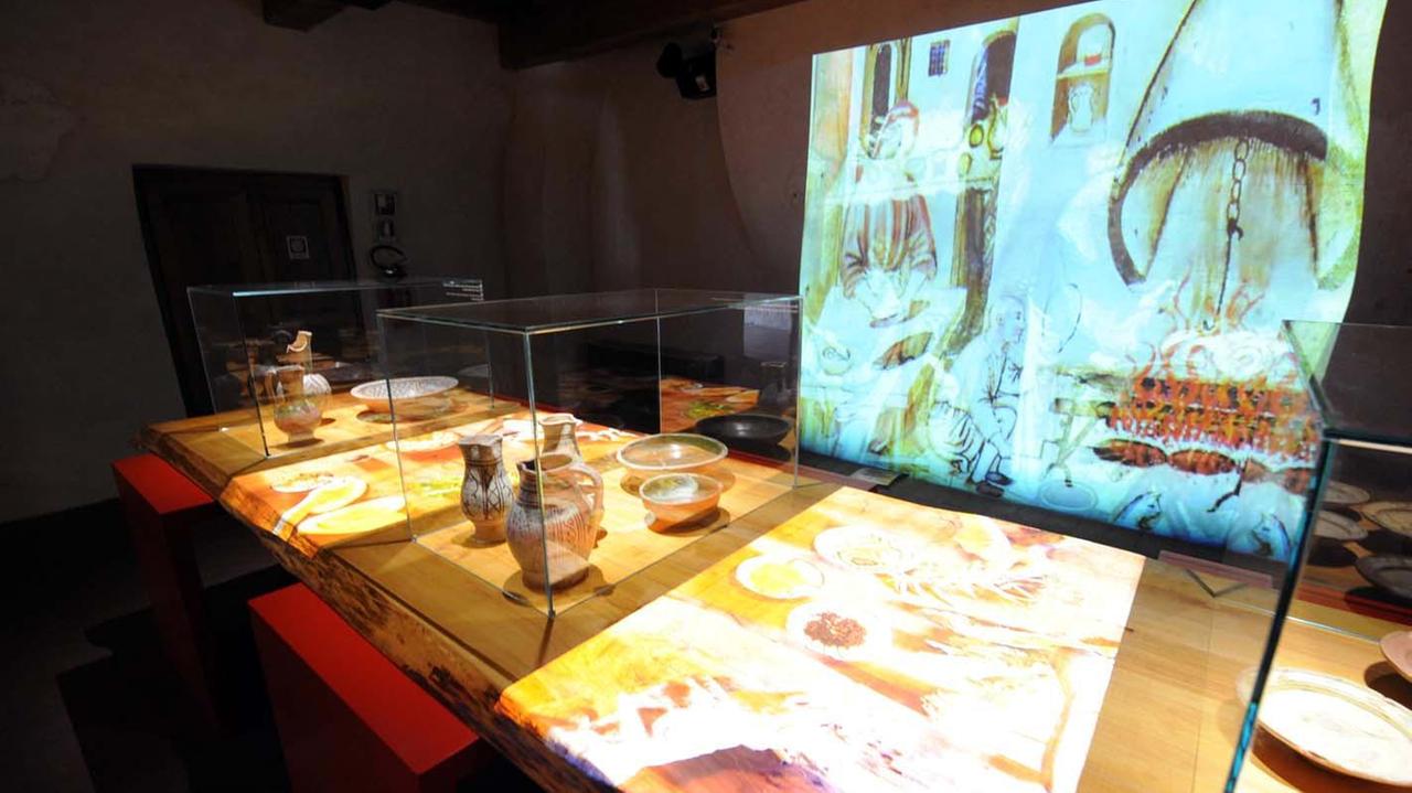 Esposizione multimediale al Castello delle ceramiche scoperte nella volta della chiesa di sant’Antimo sopra i Canali, ex ospedale di Marina (foto Paolo Barlettani)