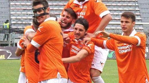 Arancioni pronti a festeggiare la salvezza