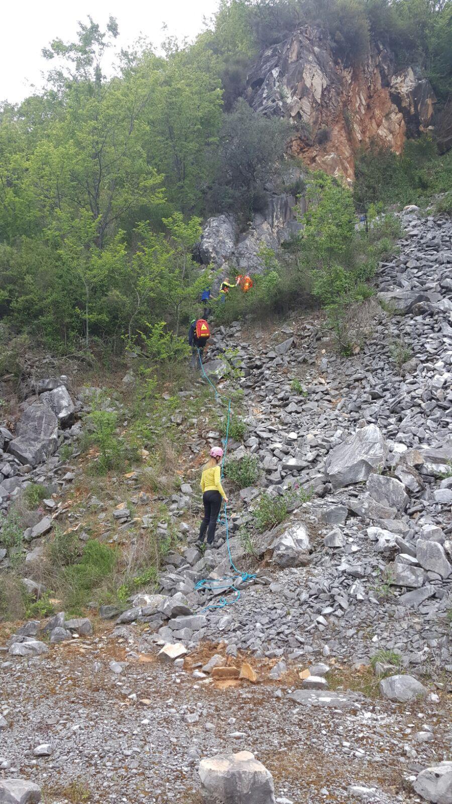 L'intervento di soccorso nella cava tra Solaio e Vitoio