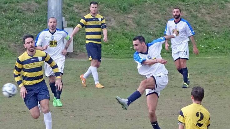 Un'azione di gioco di Ciregliese-Margine Coperta finita 3-1 (Foto Gori)