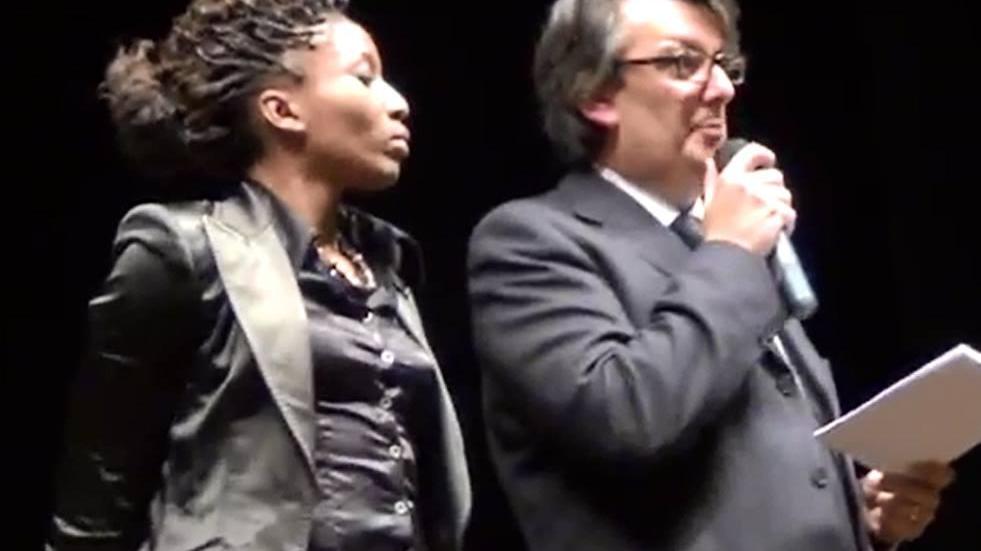 Fiorella Ekwueme insieme a Eugenio leone che le ha espresso solidarietà per l'aggressione su Facebook