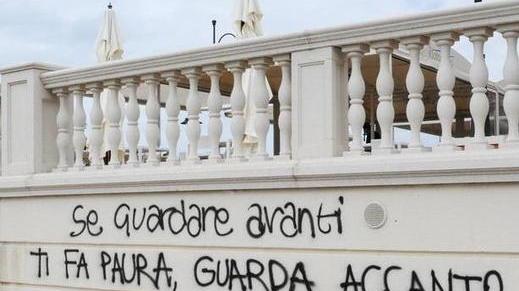 Il muro imbrattato