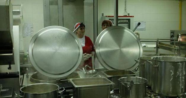 Consegnati i pasti “avanzati” al Lotti 