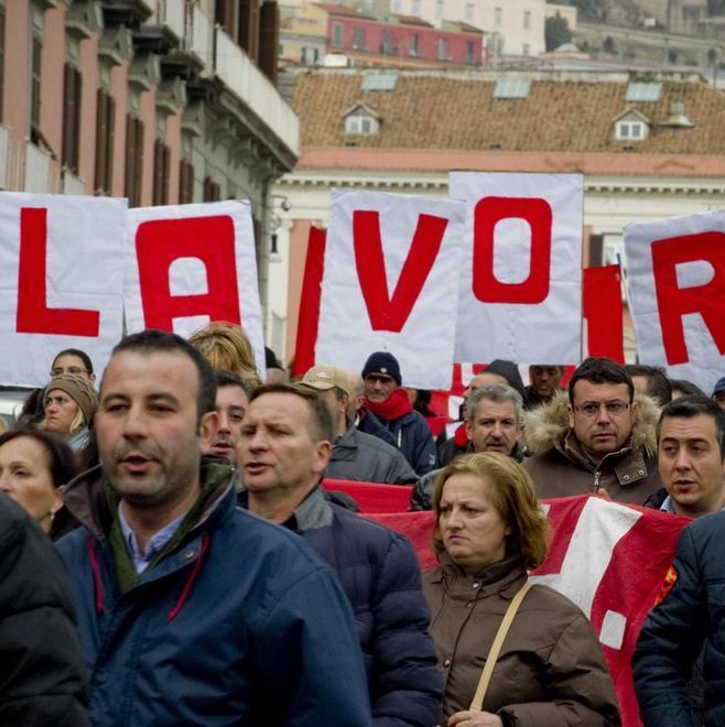 Primo Maggio amaro per l'isola dei disoccupati