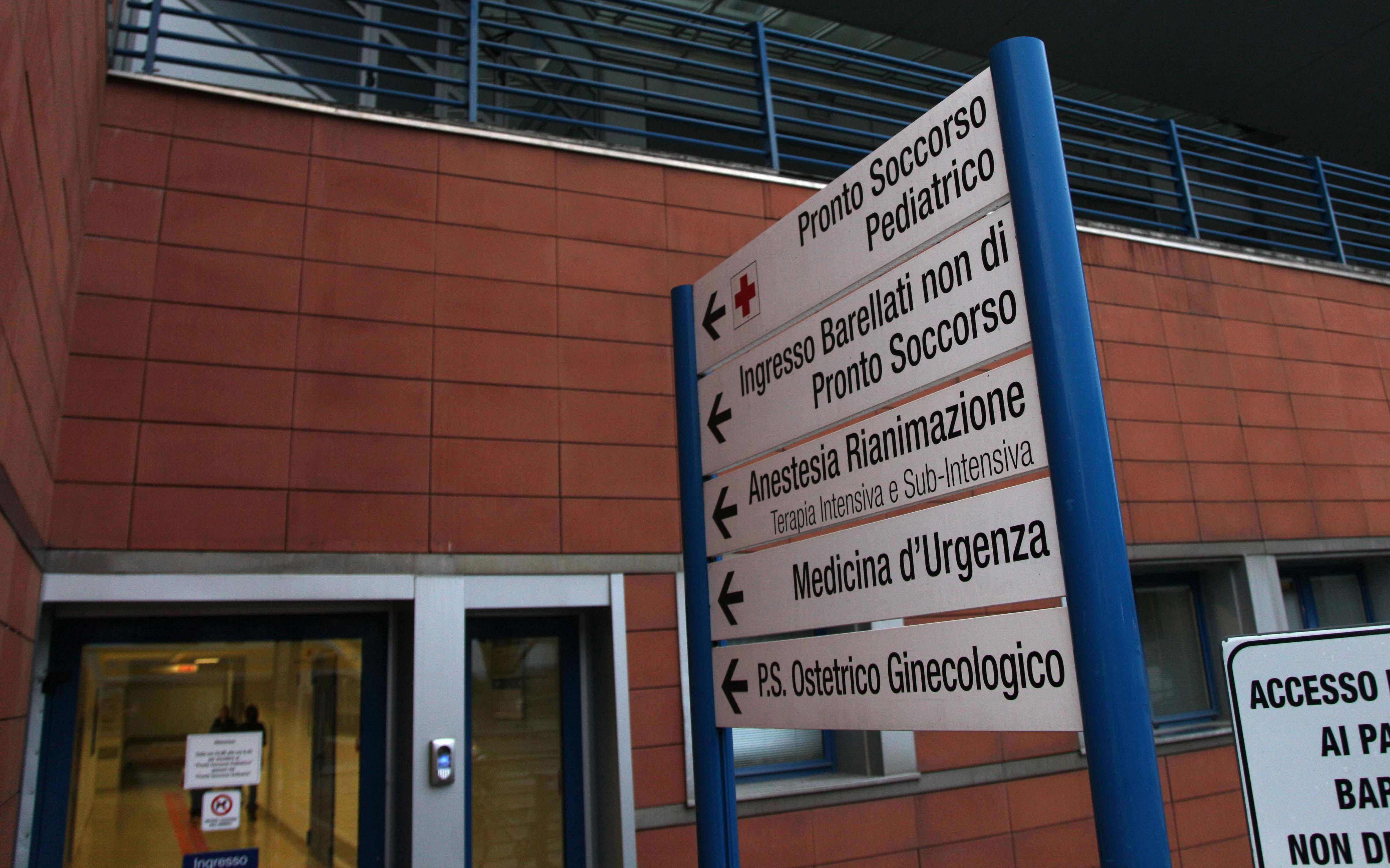 Nonno e nipote investiti da un ciclista: è protesta