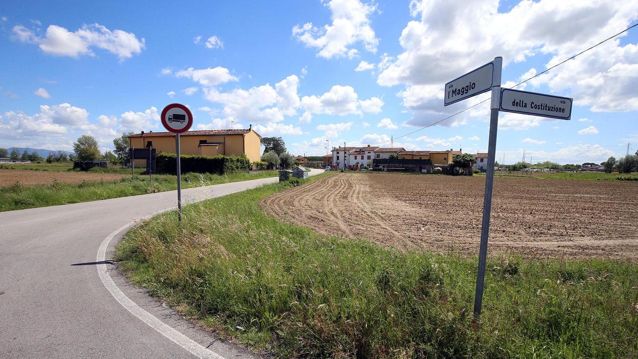 L'incrocio tra via I Maggio e via della Costituzione
