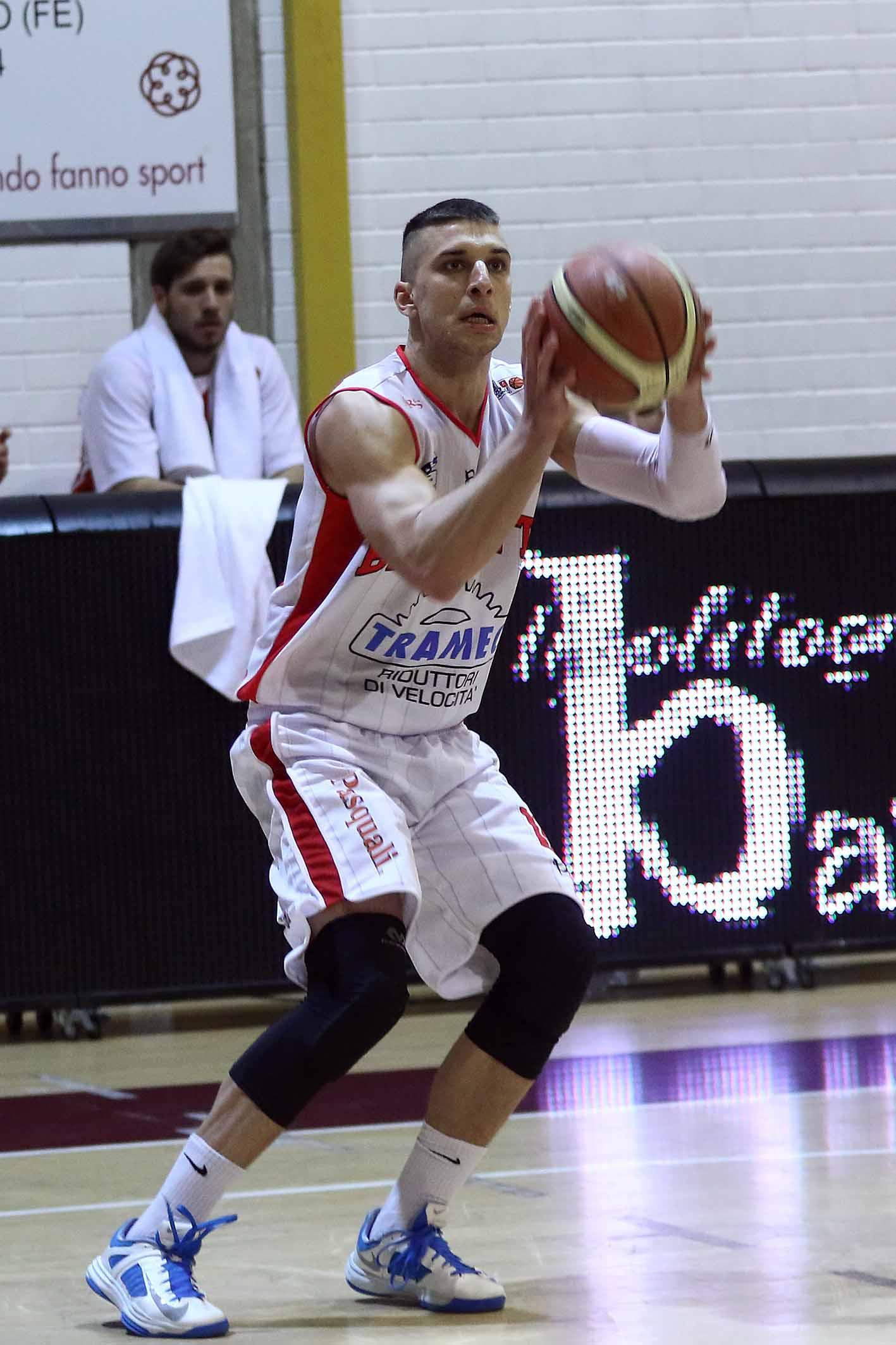 Contento, top scorer del match
