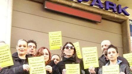 Un bus navetta dal parcheggio Pertini alla Galleria
