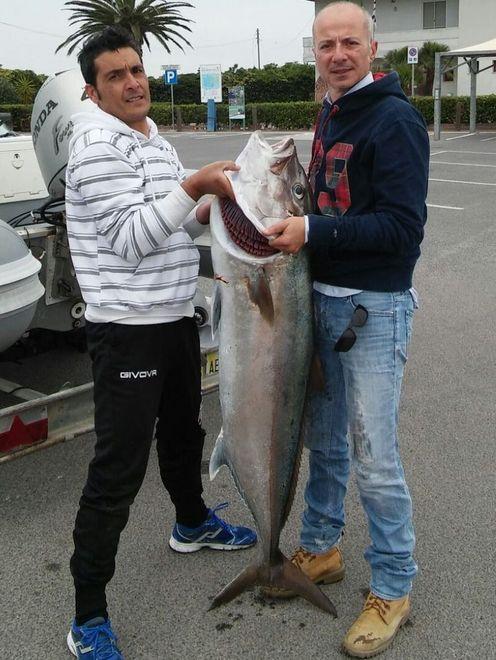 Una ricciola di quaranta chili: pesca super a Capo San Marco 