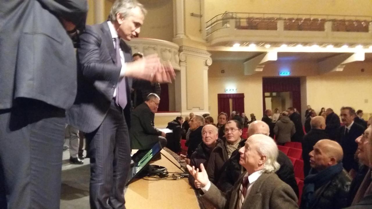L'assemblea dei soci BpVi al Politeama nel mese di febbraio (foto Batavia)