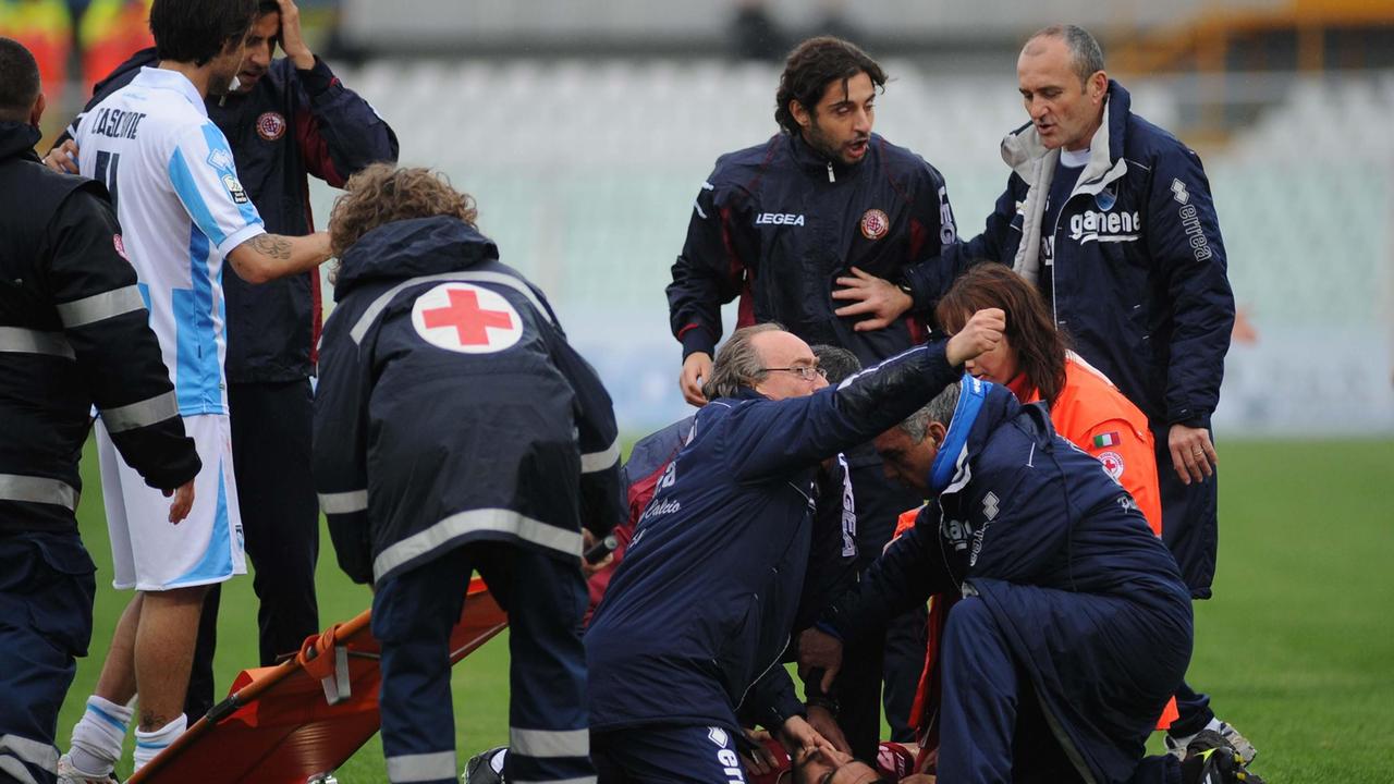 I tragici soccorsi a Piemario Morosini dopo il malore in campo