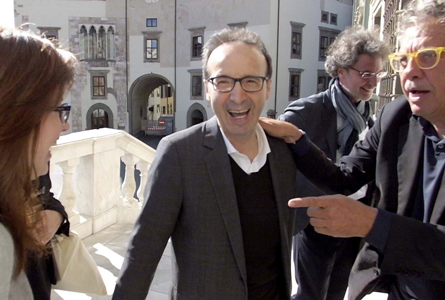 Roberto Beningi all'ingresso della Normale (foto: Muzzi)