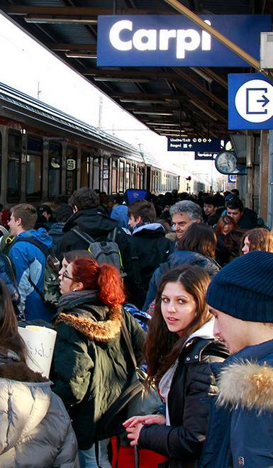 Carpi, treno ko prima dell’arrivo, pendolari infuriati 
